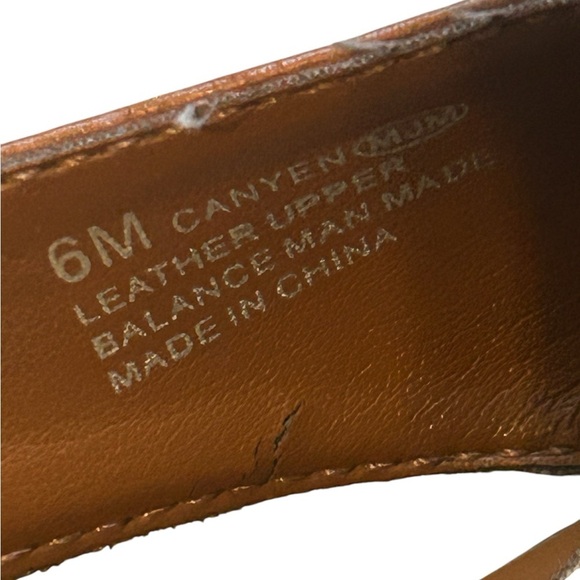 AEROSOLES Canyen Brown Leather Women's Shoes, Size 6M - Picture 4 of 5